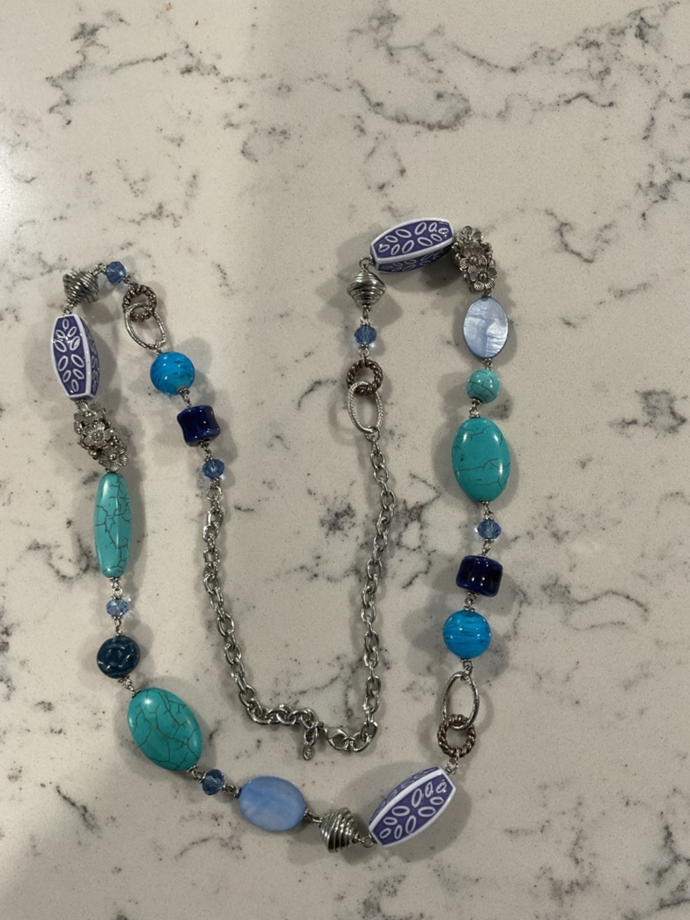 Like New Premier Designs Blue Lagoon Multi-Bead Necklace Turquoise & Navy Accent